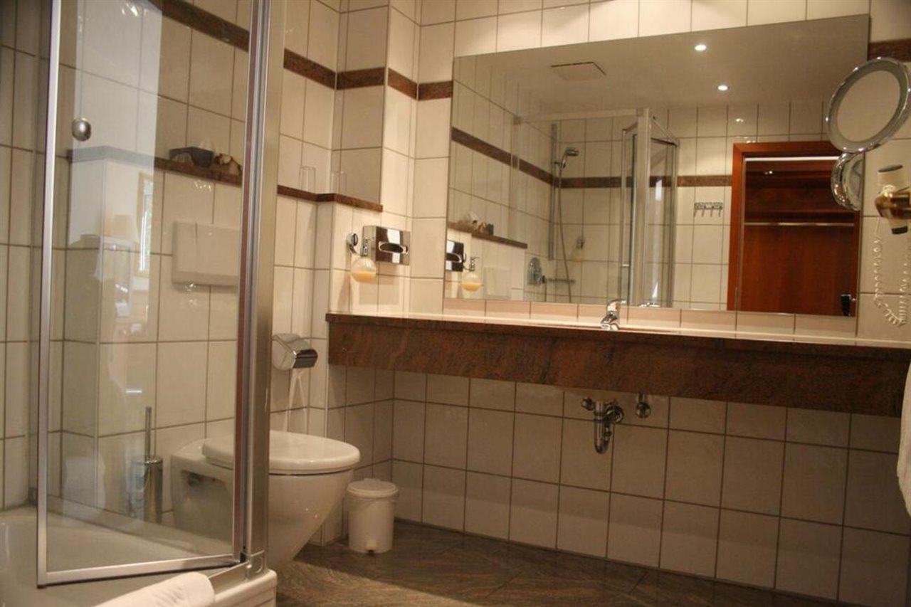 Hotel-Restaurant Fasanerie Marburg Eksteriør bilde