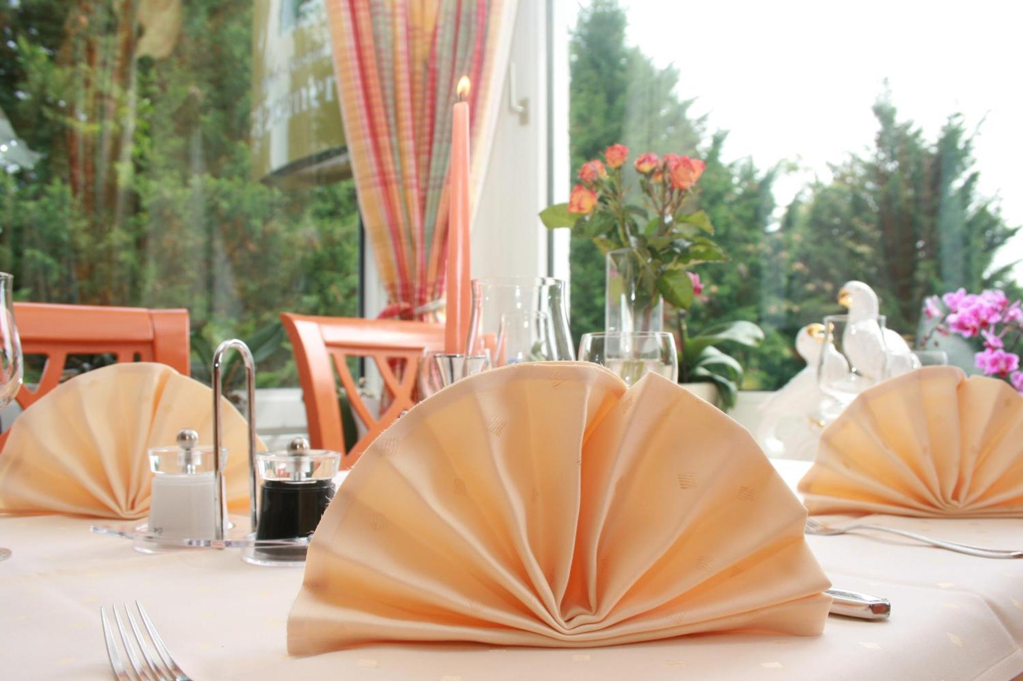 Hotel-Restaurant Fasanerie Marburg Eksteriør bilde